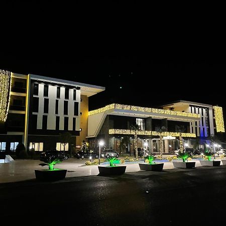 Deluxe Resort And Spa Koplik Kültér fotó