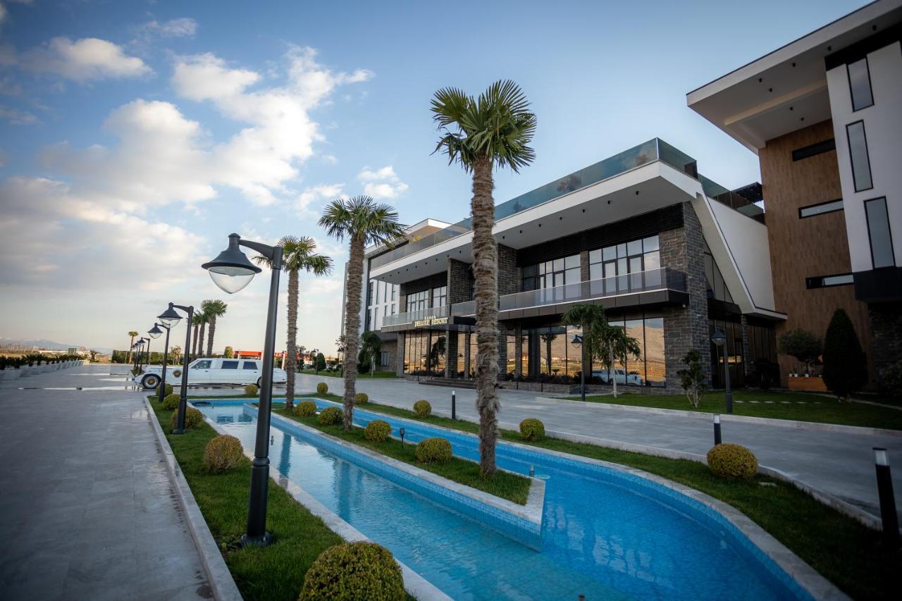 Deluxe Resort And Spa Koplik Kültér fotó