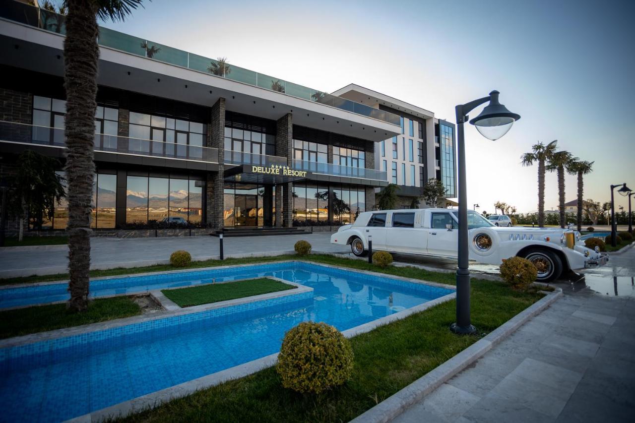 Deluxe Resort And Spa Koplik Kültér fotó